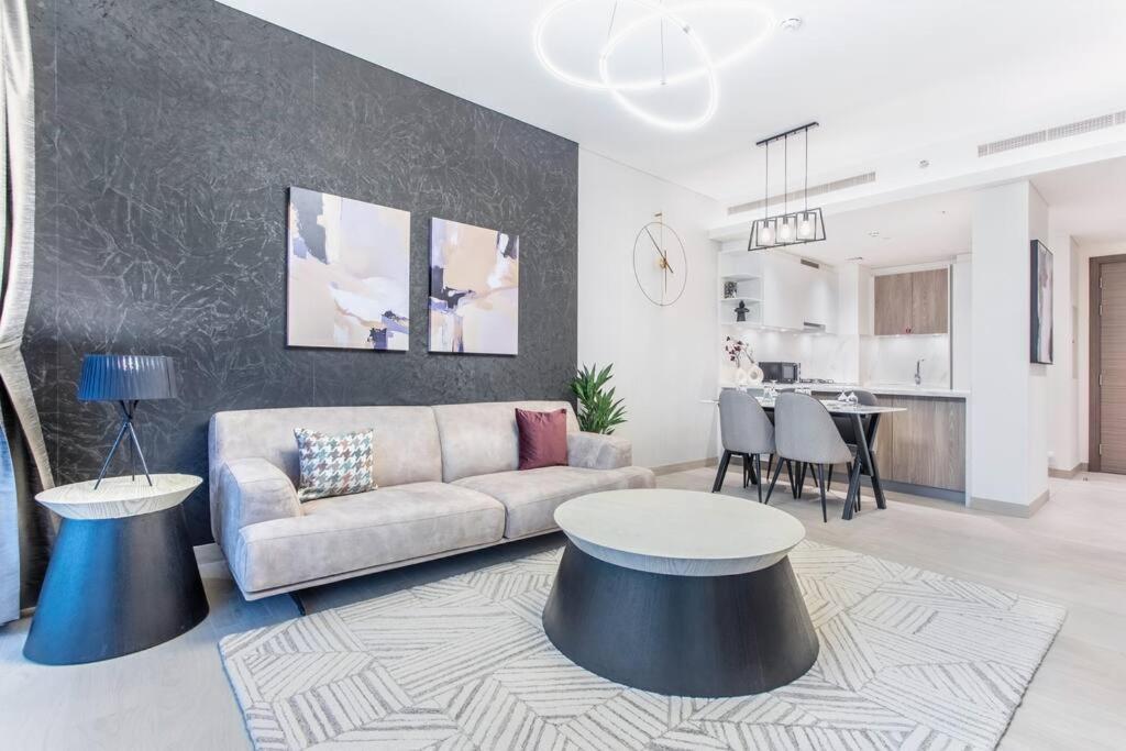 By Latinem Luxury 1br Opa2410 Near Burj Khalifa Apartment